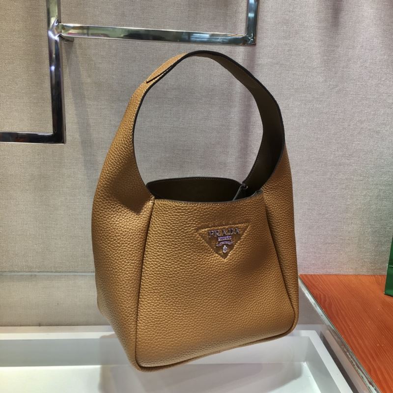 Pra*a bucket bags